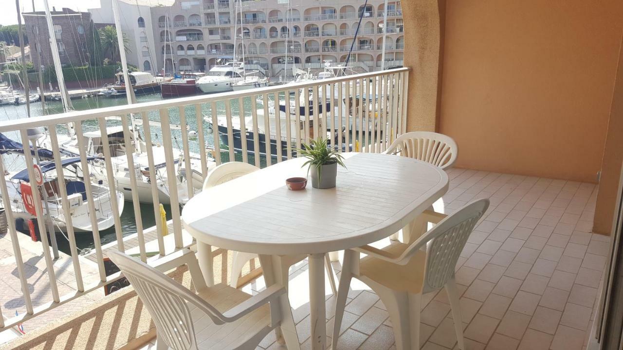 Appartement Port La Gavine Hyères
